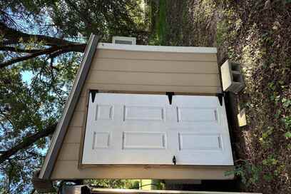 Insulated Doghouse with Electric